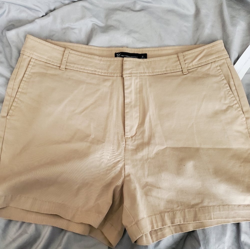 New York & Company Hampton 4-Inch Short